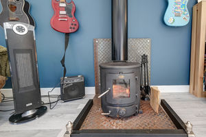 Photo 24- click for photo gallery